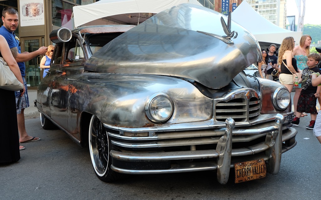 An old 1949 Packard, but it hides a secret...