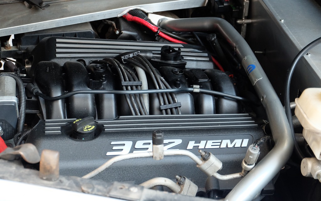 ...And a 392 Hemi engine!