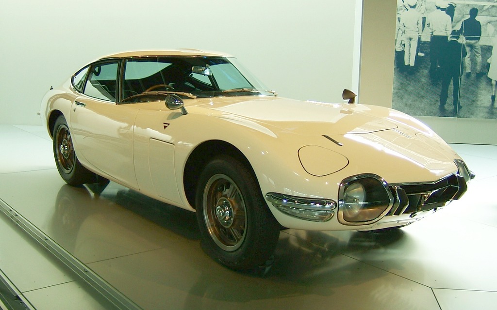 Toyota 2000GT