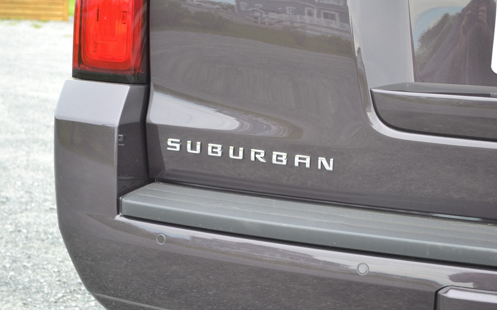 GM a lancé le Suburban en 1935 (sous l’appellation Suburban Carryall)