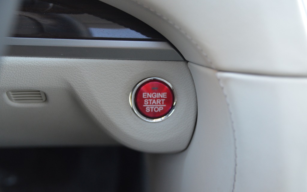 Acura-style start button.