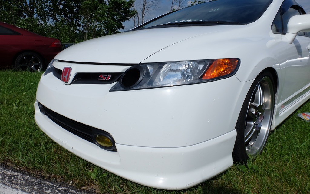 hidden air intake in the headlight