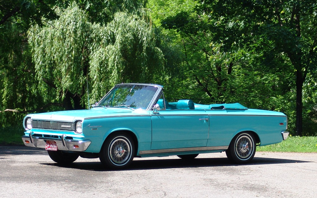 AMC Rambler 1966. Cette voiture avait été donnée à Miss Canada 1966.