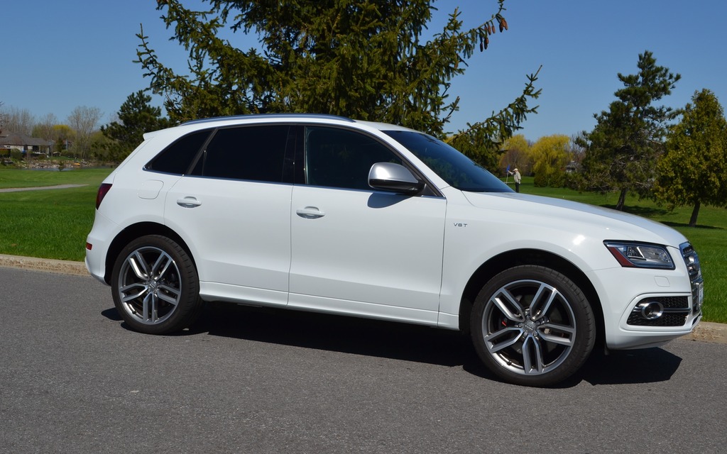 The SQ5 is somewhere between an SUV and a race car.