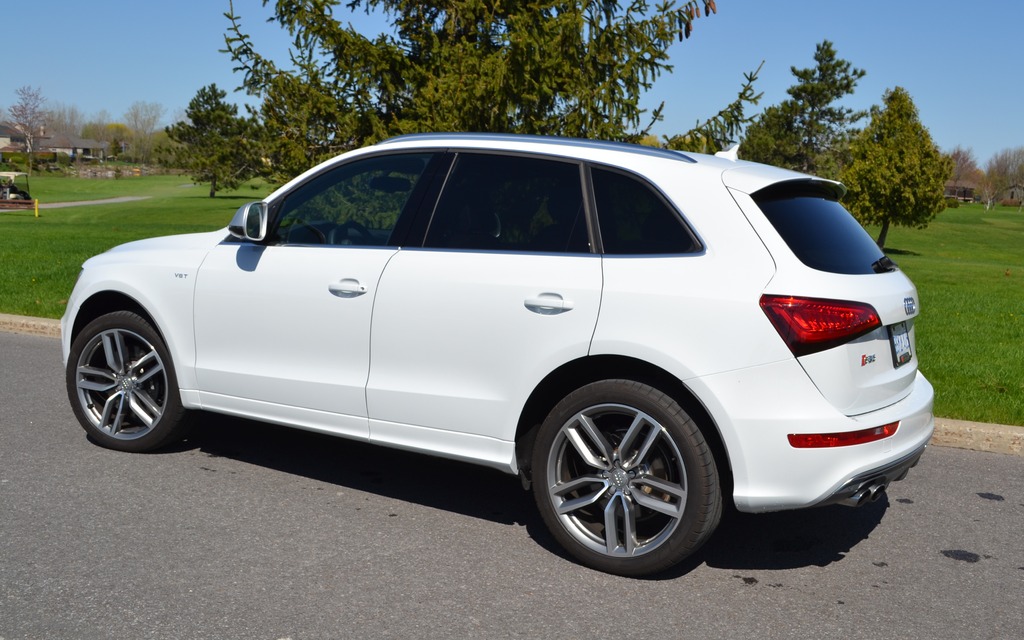 When driving the SQ5, you’d think you were at the wheel of a sport sedan.
