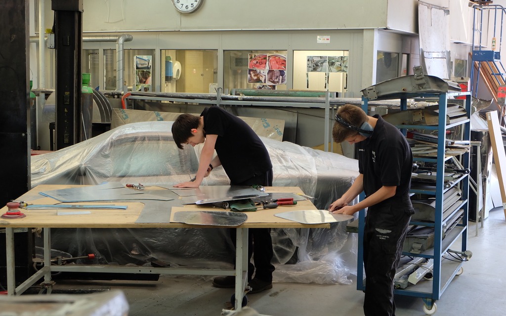 Travailler pour Austin Martin à 23 ans: un honneur!