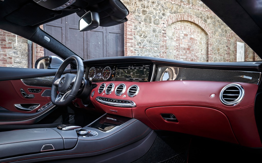 Mercedes-Benz S63 AMG Coupé 2015 - Un habitacle à l'image de la berline