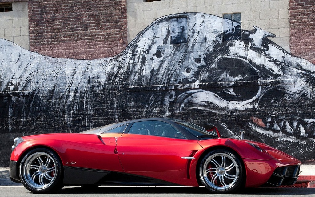 2014 Pagani Huayra