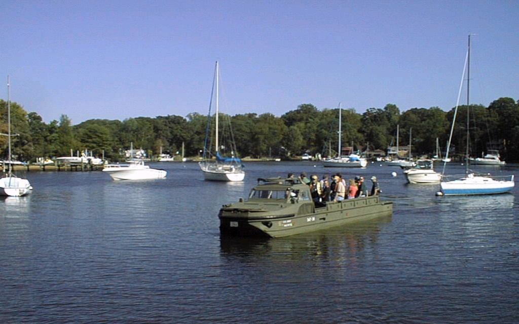 4: GMC XM 147 Super-DUKW ''Duck''