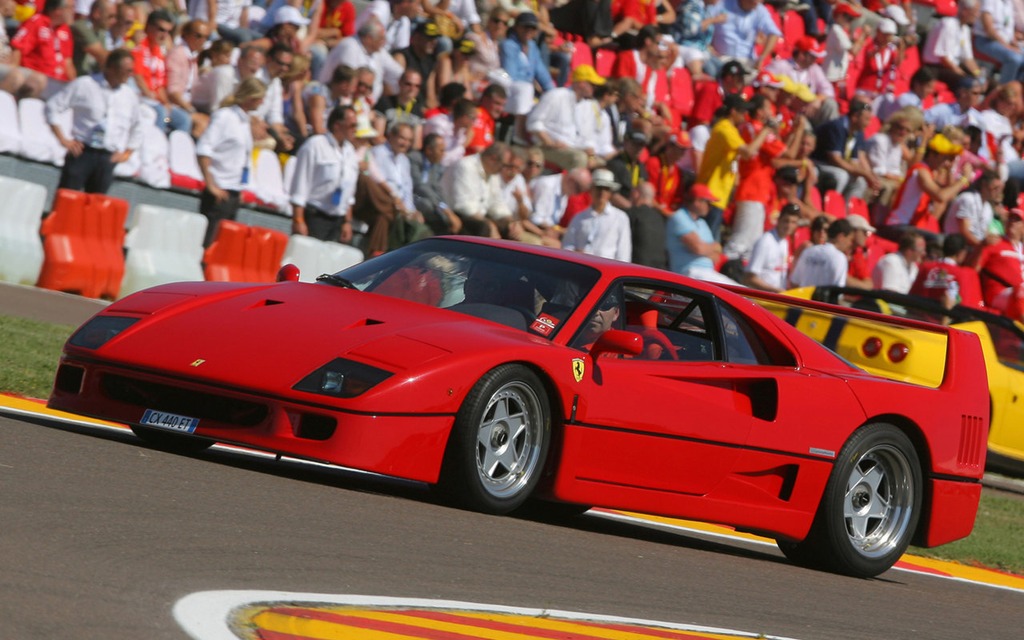 Ferrari F40 Owned By Rod Stewart Heading To Auction The Car Guide