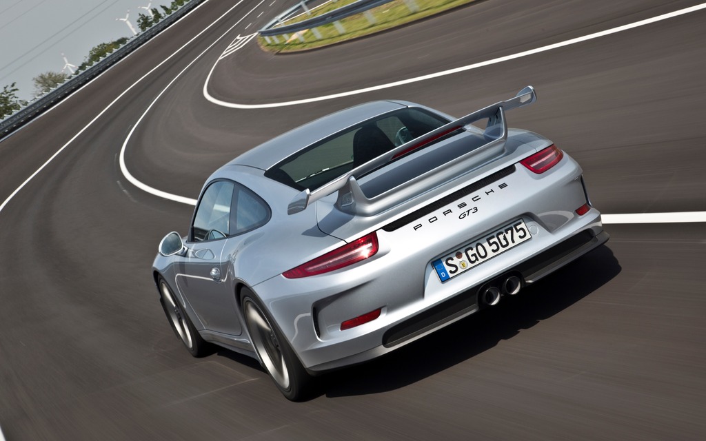 Porsche 911 GT3 2014 - Sur l'ovale du Aldenhoven Test Center