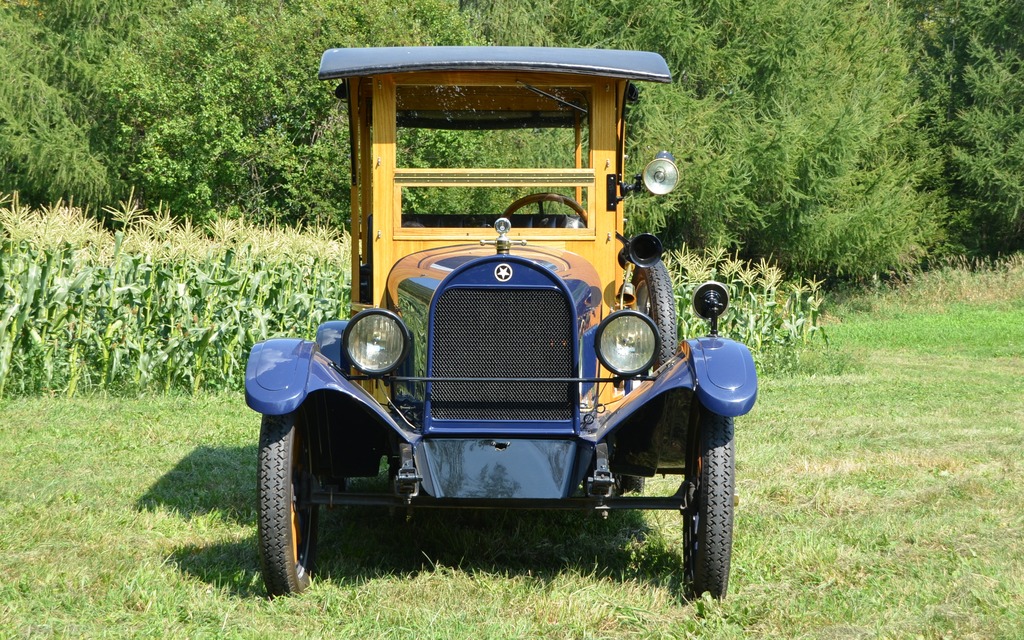 Ce Star Depot Hack 1923 est sans doute le seul à rouler au Canada.