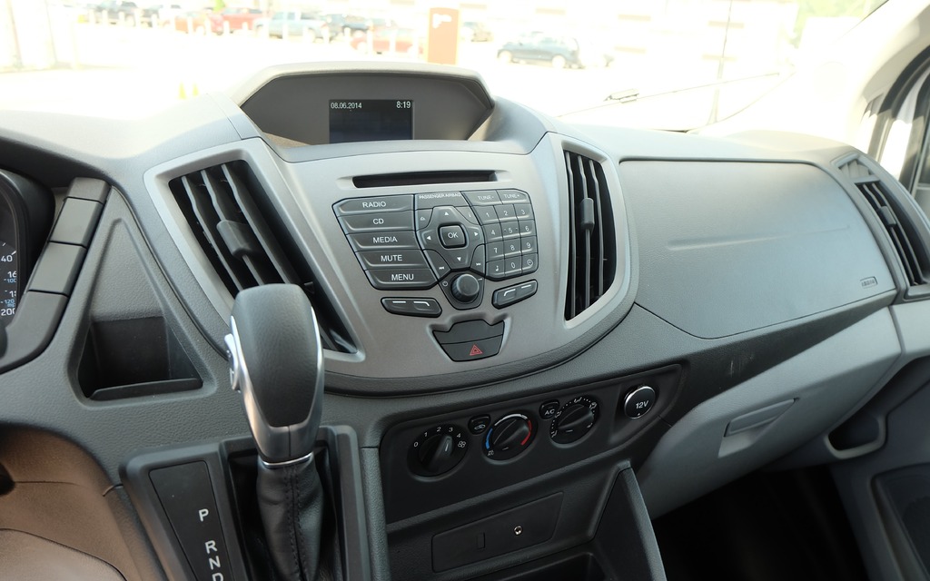 These controls are typical of new Ford vehicles.