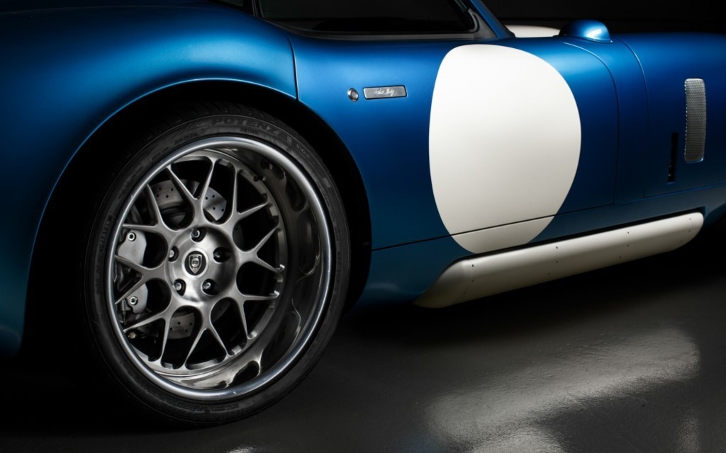 Renovo Coupe