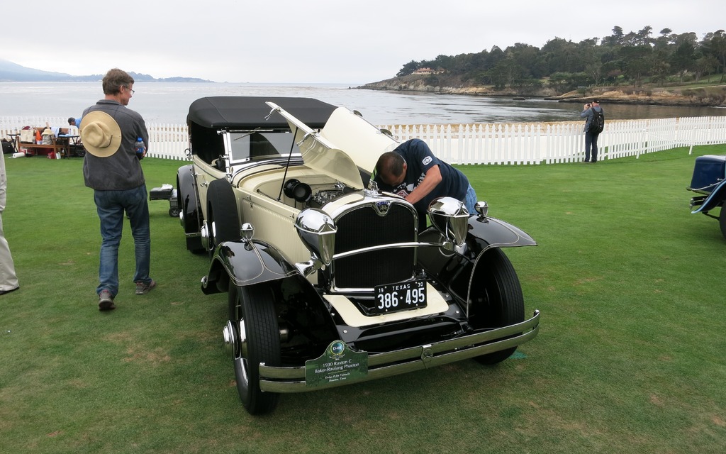 Pierce-Arrow 48 7 Passenger Suburban 1915 