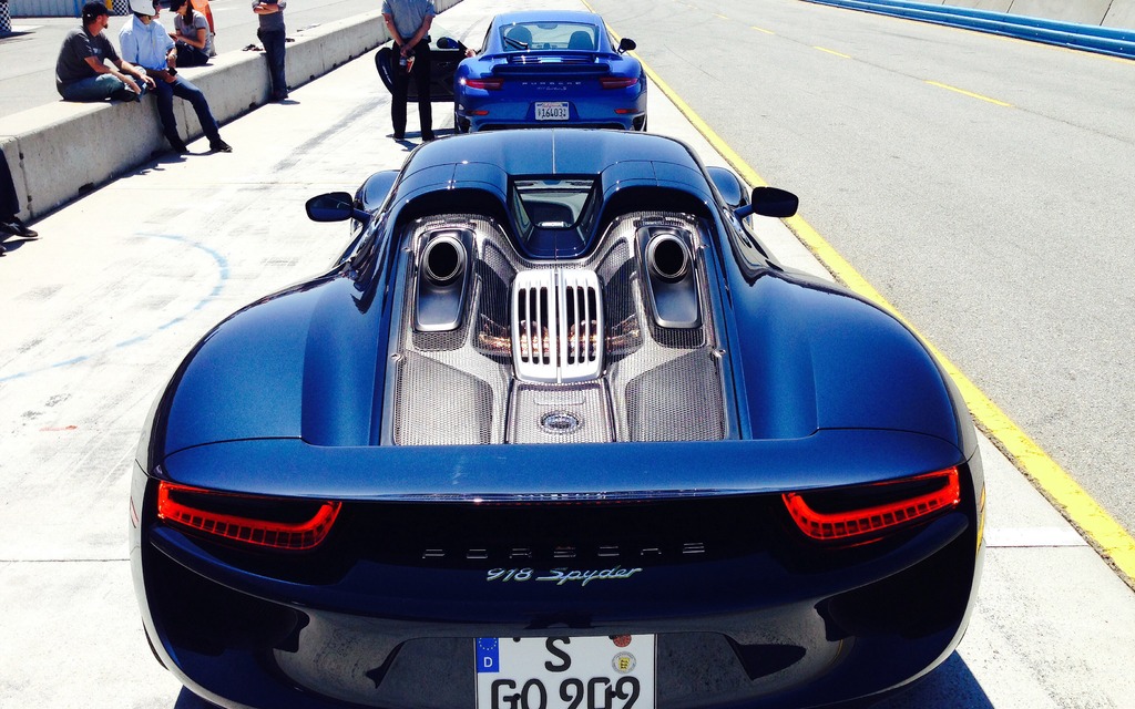 Following a 550 HP 911 Turbo is easy with an 887 HP 918 Spyder.