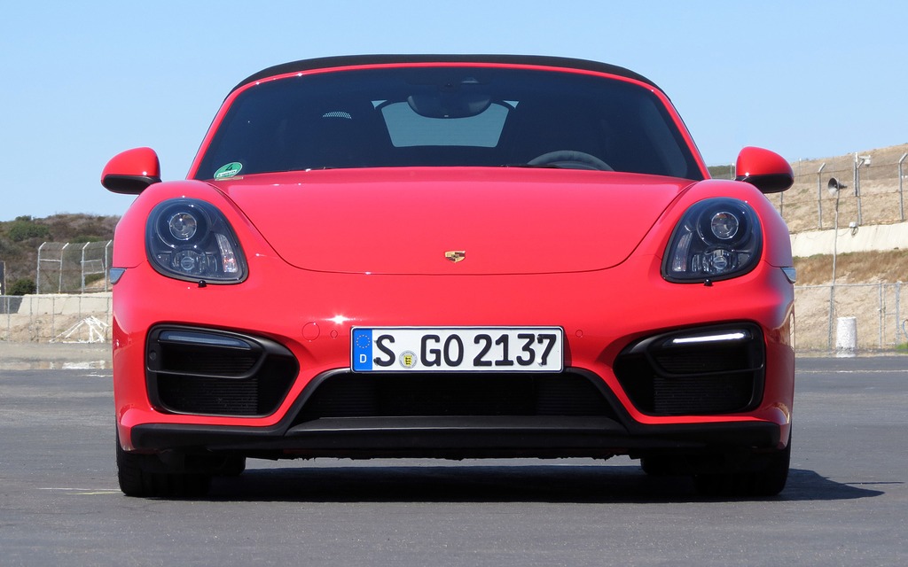 The Boxster GTS' new nose lengthens the car by 30mm.