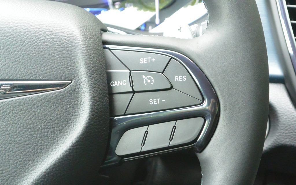 The cruise control buttons.