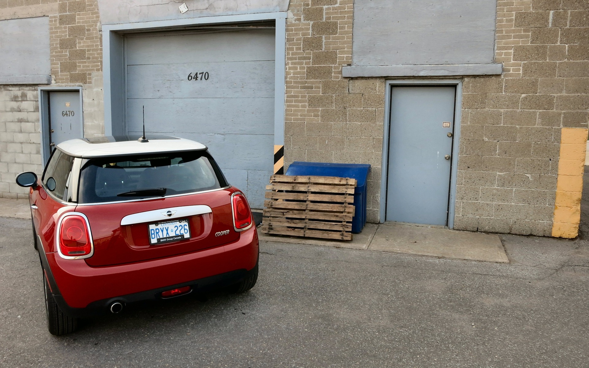 The 2014 MINI Cooper finds itself performing a delicate balancing act.