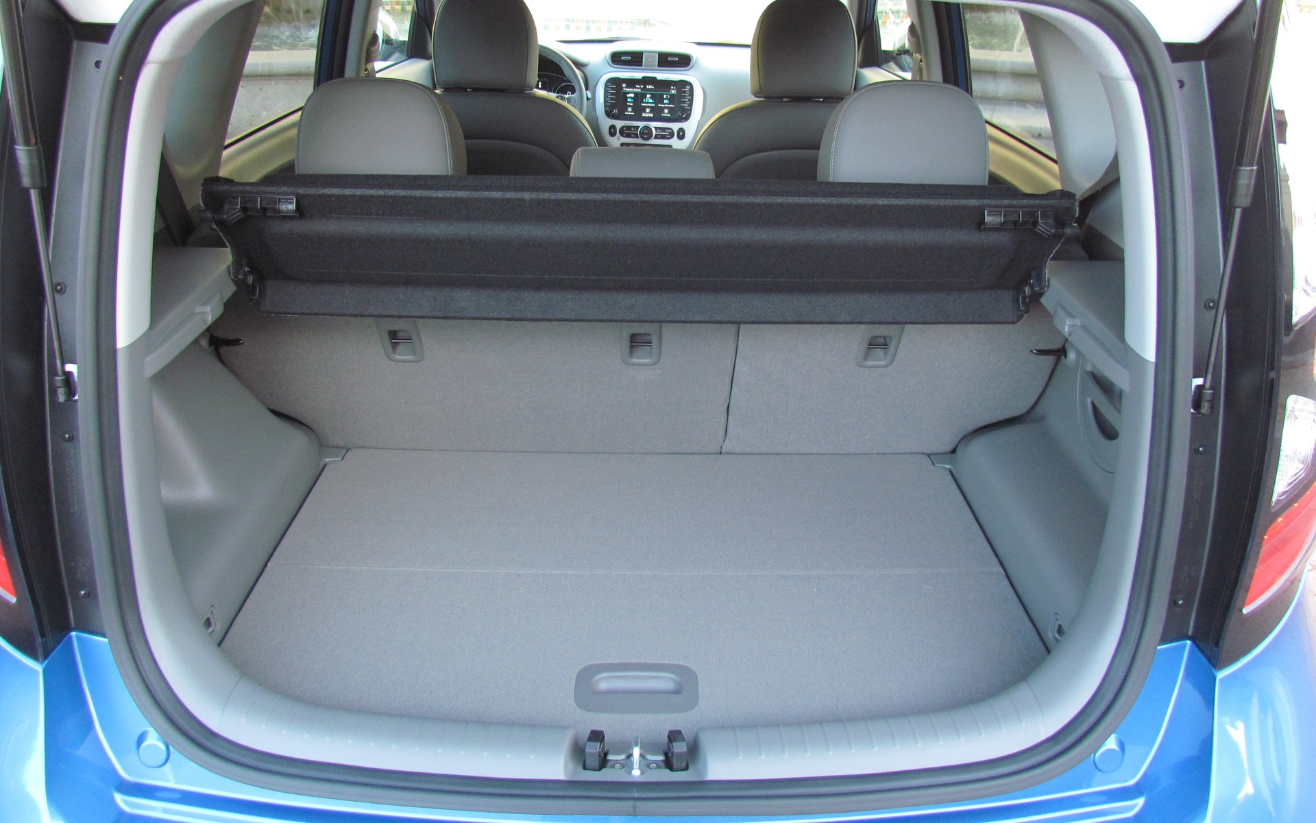 Rear storage capacity is unchanged at 532 litres.