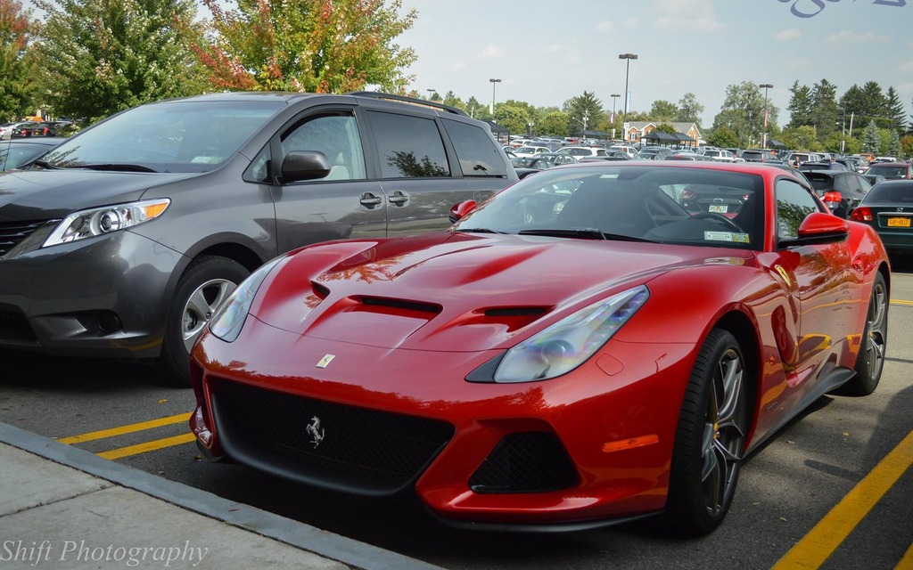 Ferrari F12 SP America