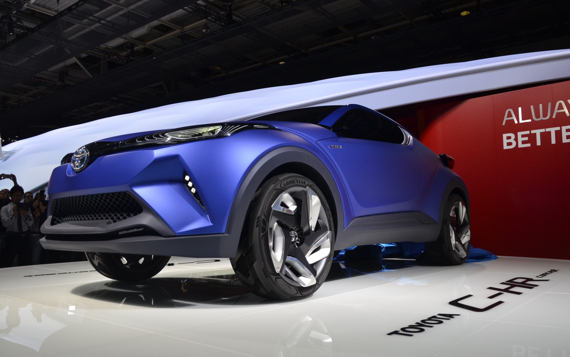 Toyota C-HR au Mondial de Paris 2014