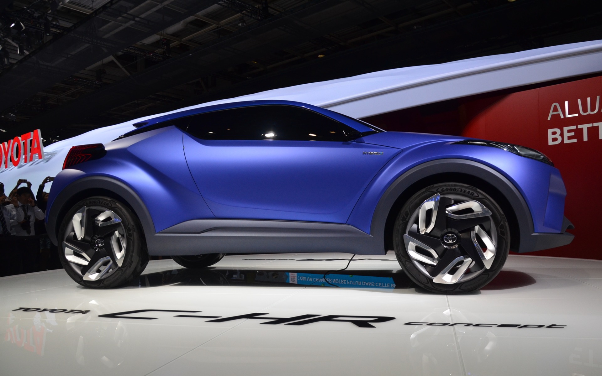 Toyota C-HR au Mondial de Paris 2014