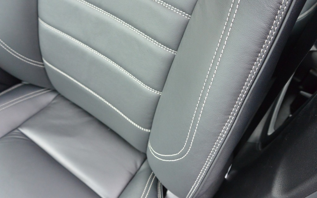 On several versions, there’s stitching on the seats.