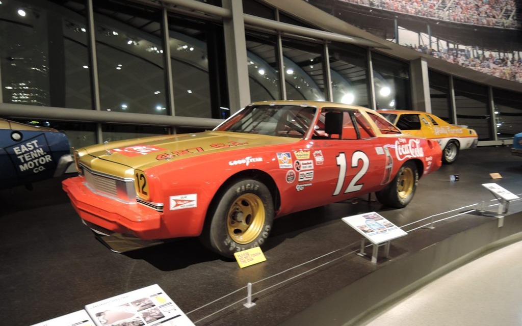 La voiture No 12 du légendaire Bobby Allison.