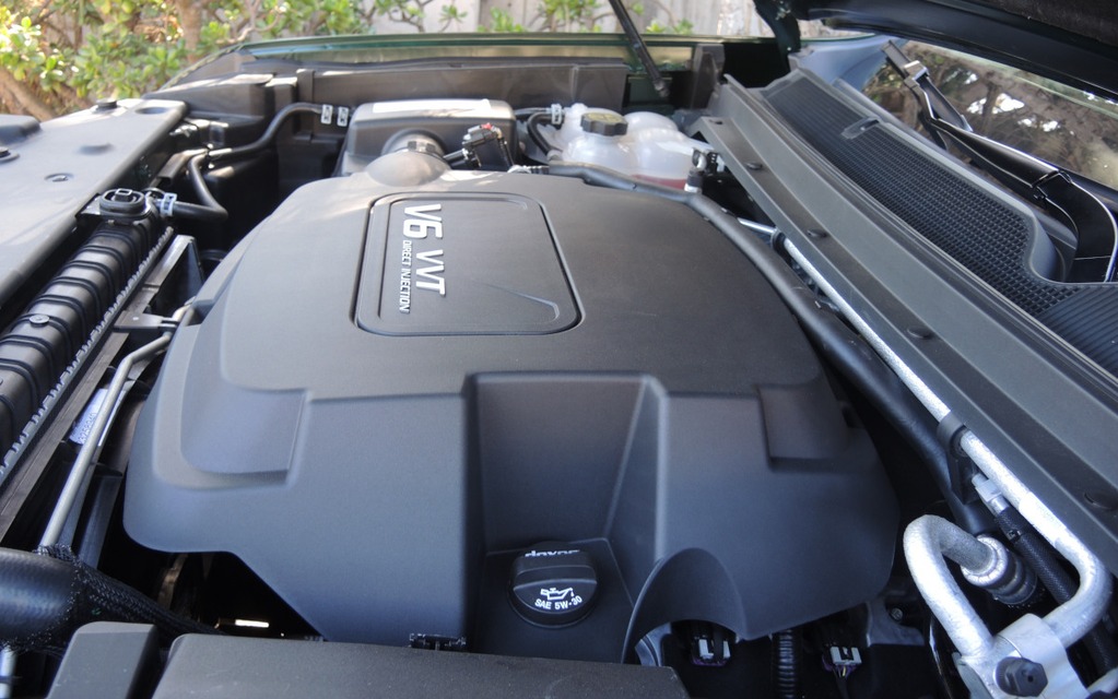 Le moteur optionnel est un V6 de 3,6 litres.