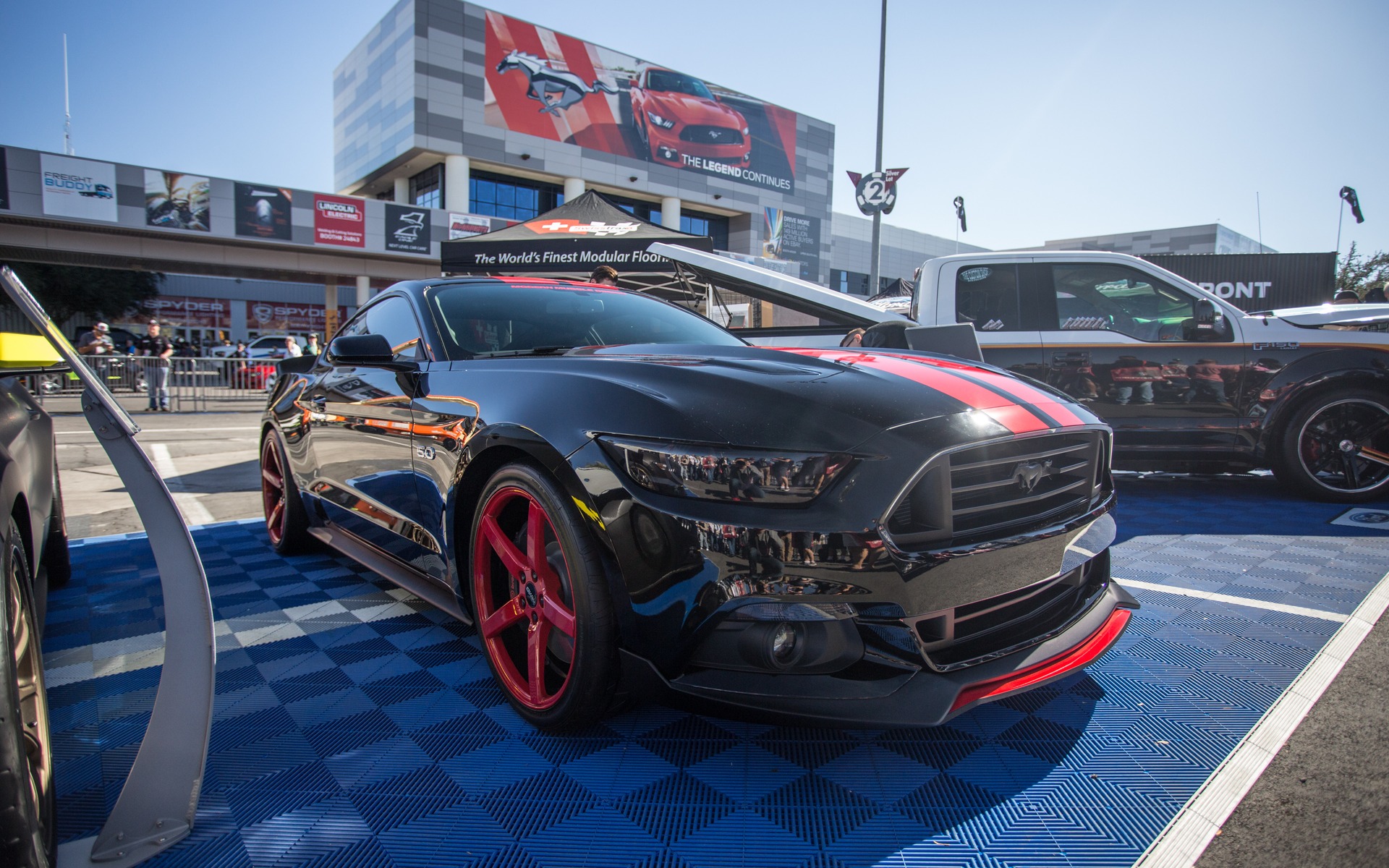 Exposition extérieure du SEMA