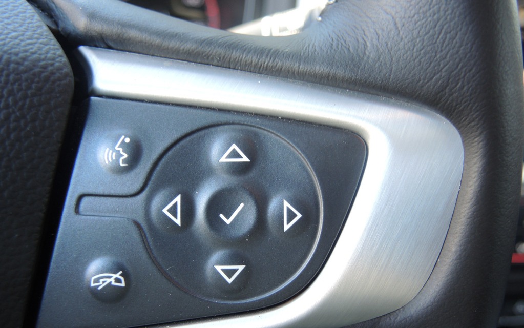 Controls on the right spoke of the steering wheel.