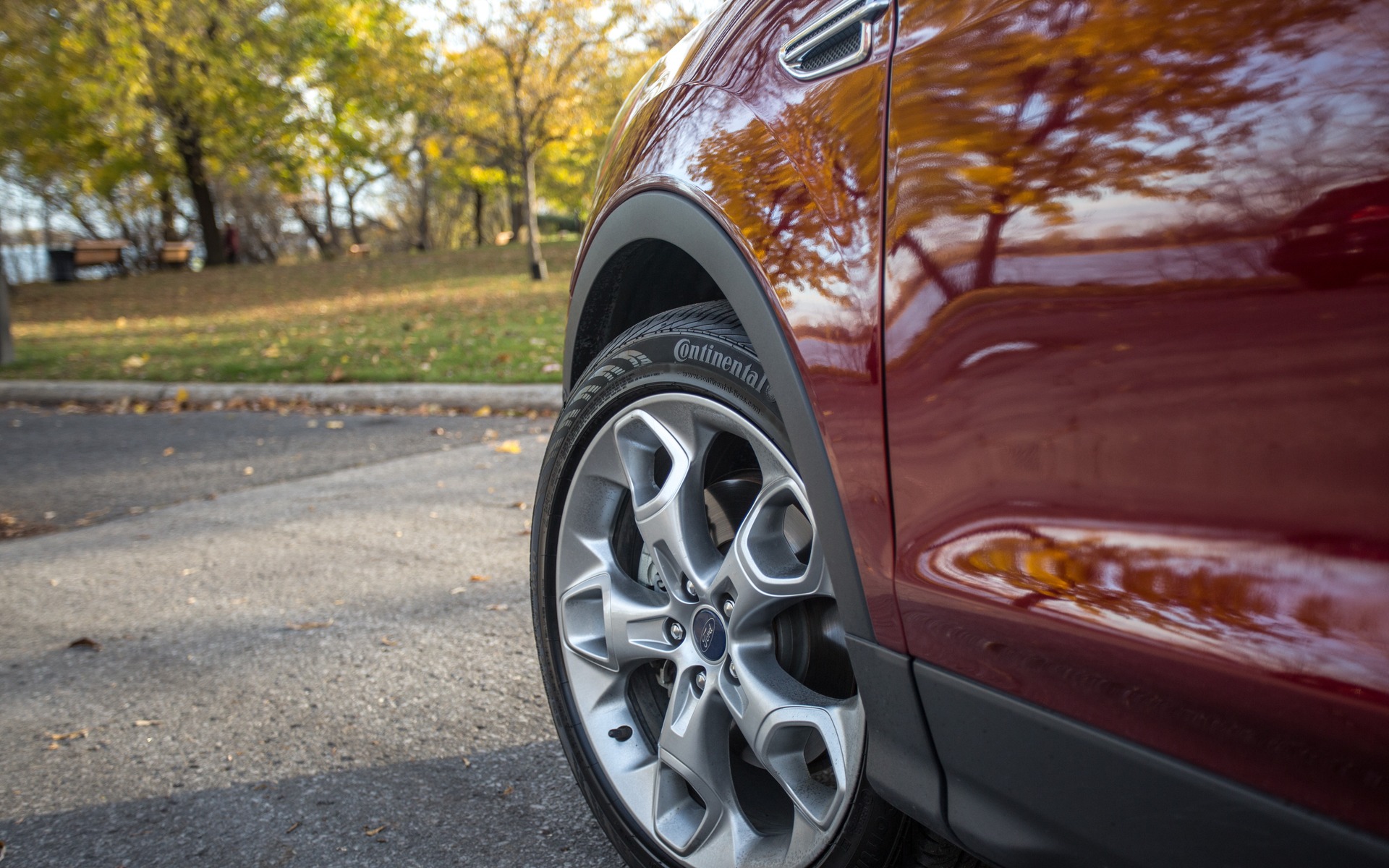 The Escape's Titanium package comes with 18-inch wheels.