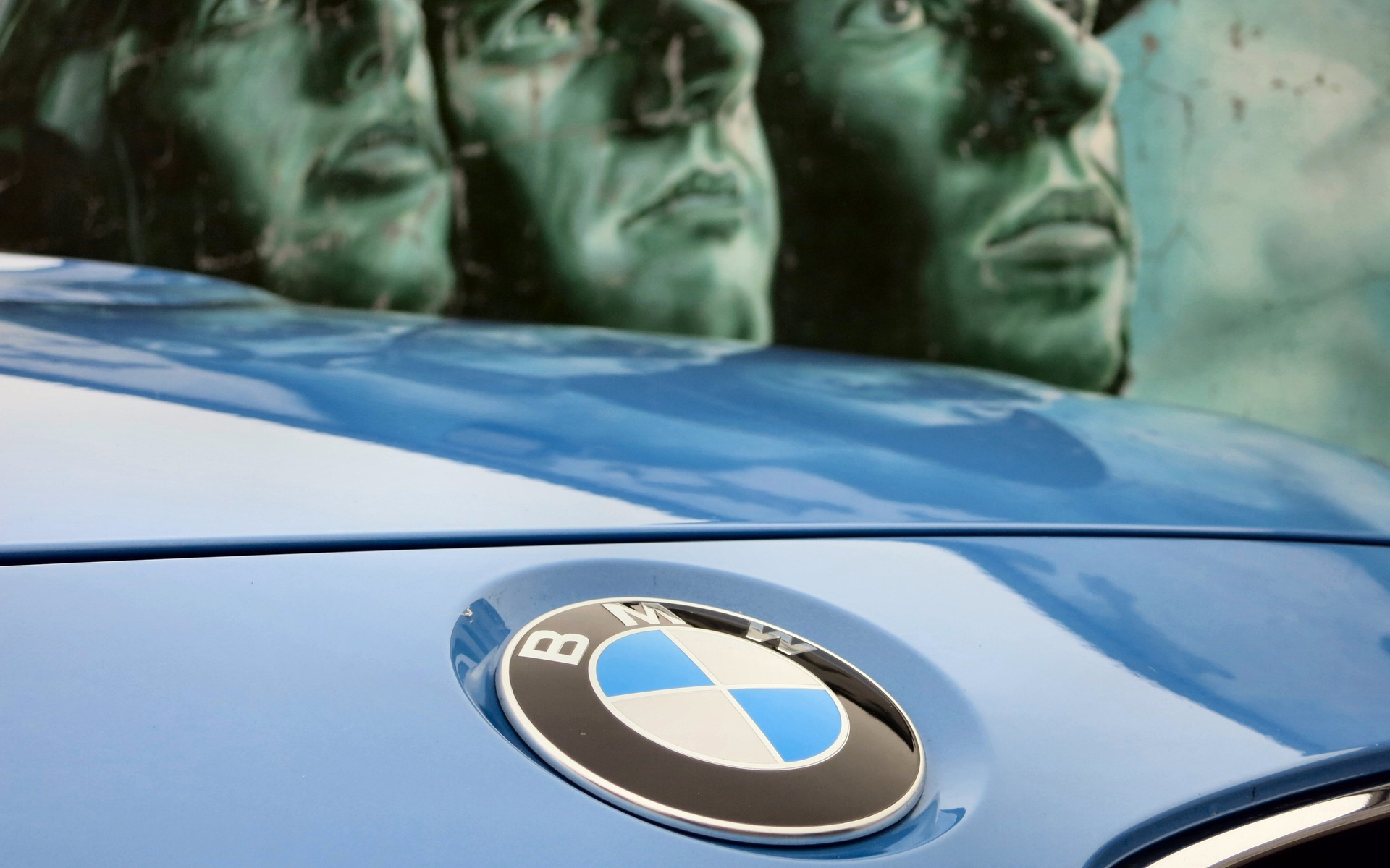 The BMW M3's unique blue paint was a real eye-catcher.