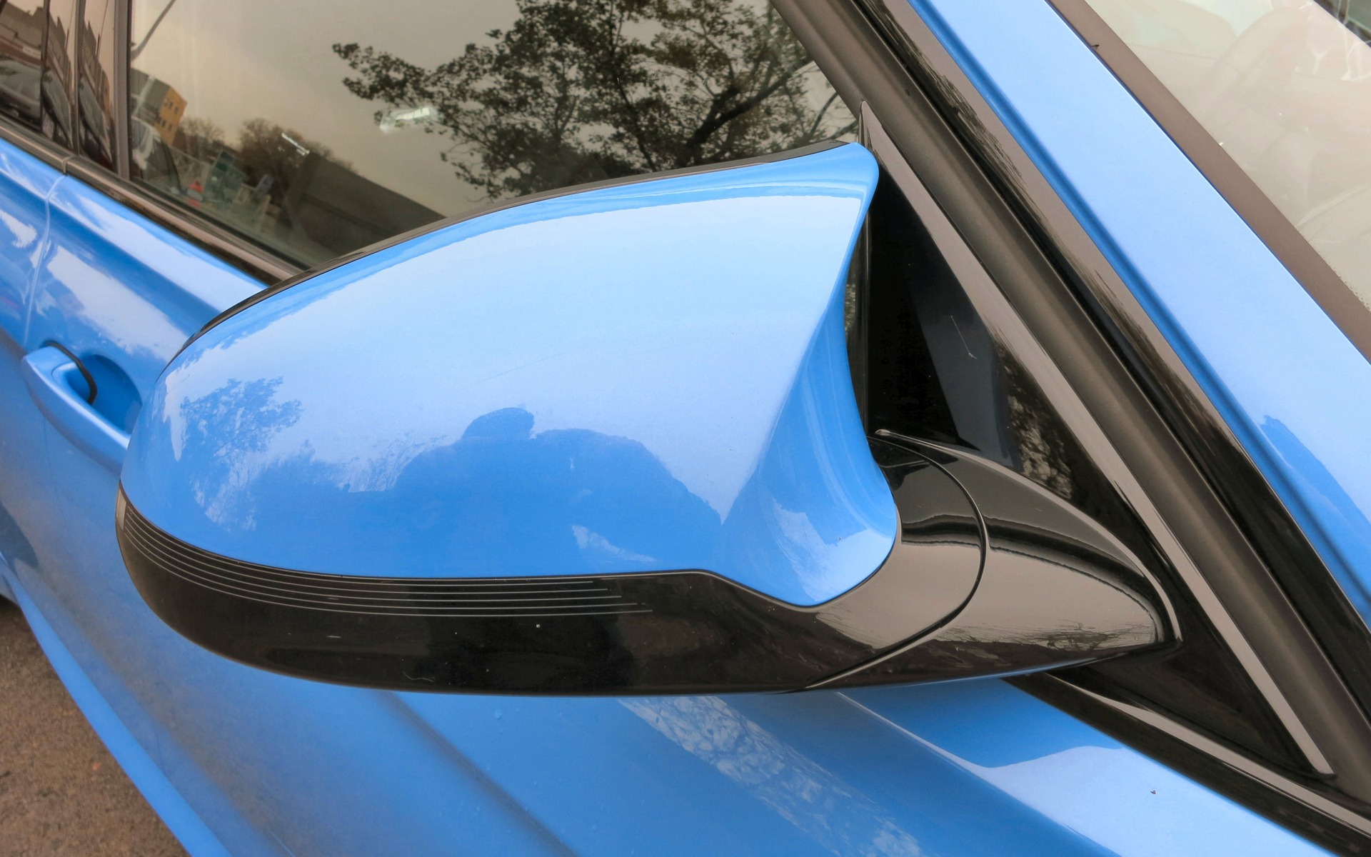 These funky mirrors add a bit of aero pizzazz to the M3's personality.