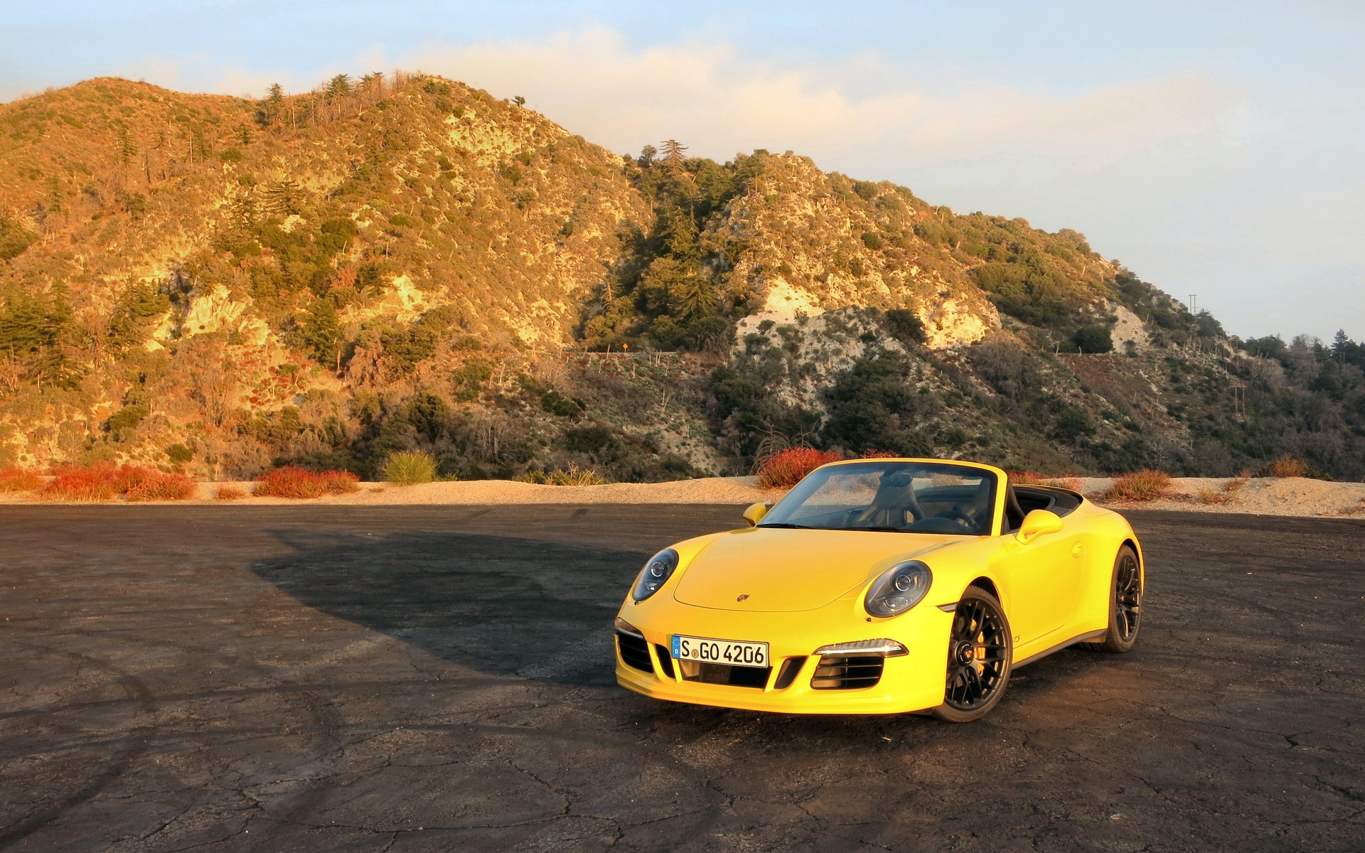 You can also get the Carrera GTS in cabriolet form.