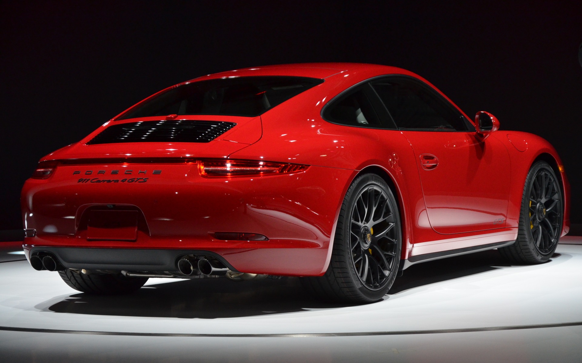 Porsche 911 GTS 2015