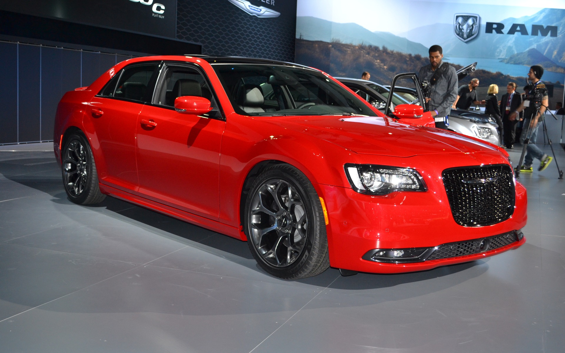 The Chrysler 300’s New Nose The Car Guide