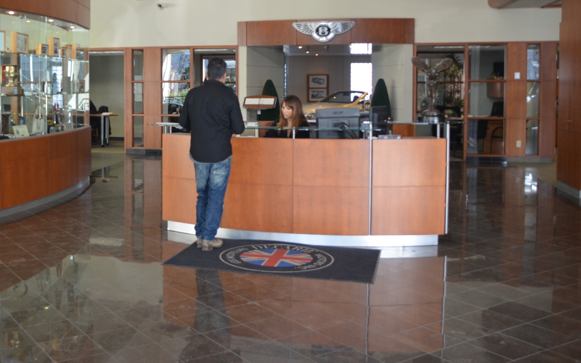 The lobby and reception desk.