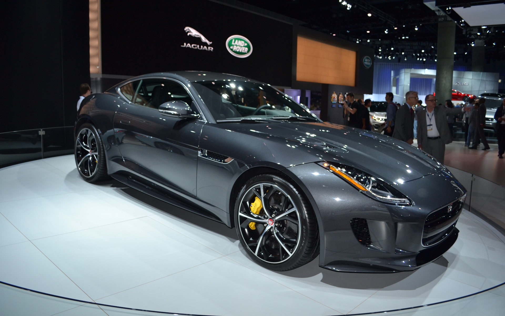 9: Manual Jaguar F-Type