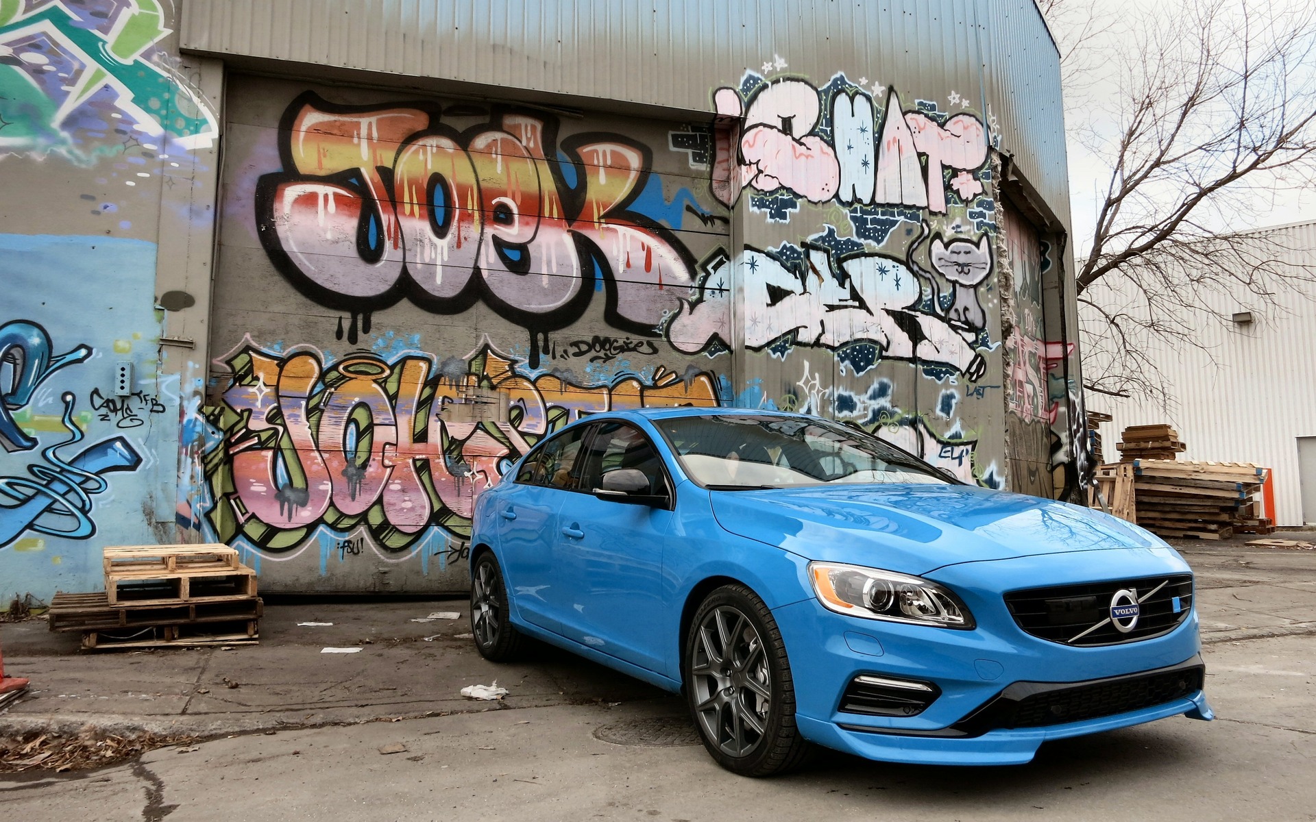 It's clear to all around you that the Volvo S60 Polestar has come to party.
