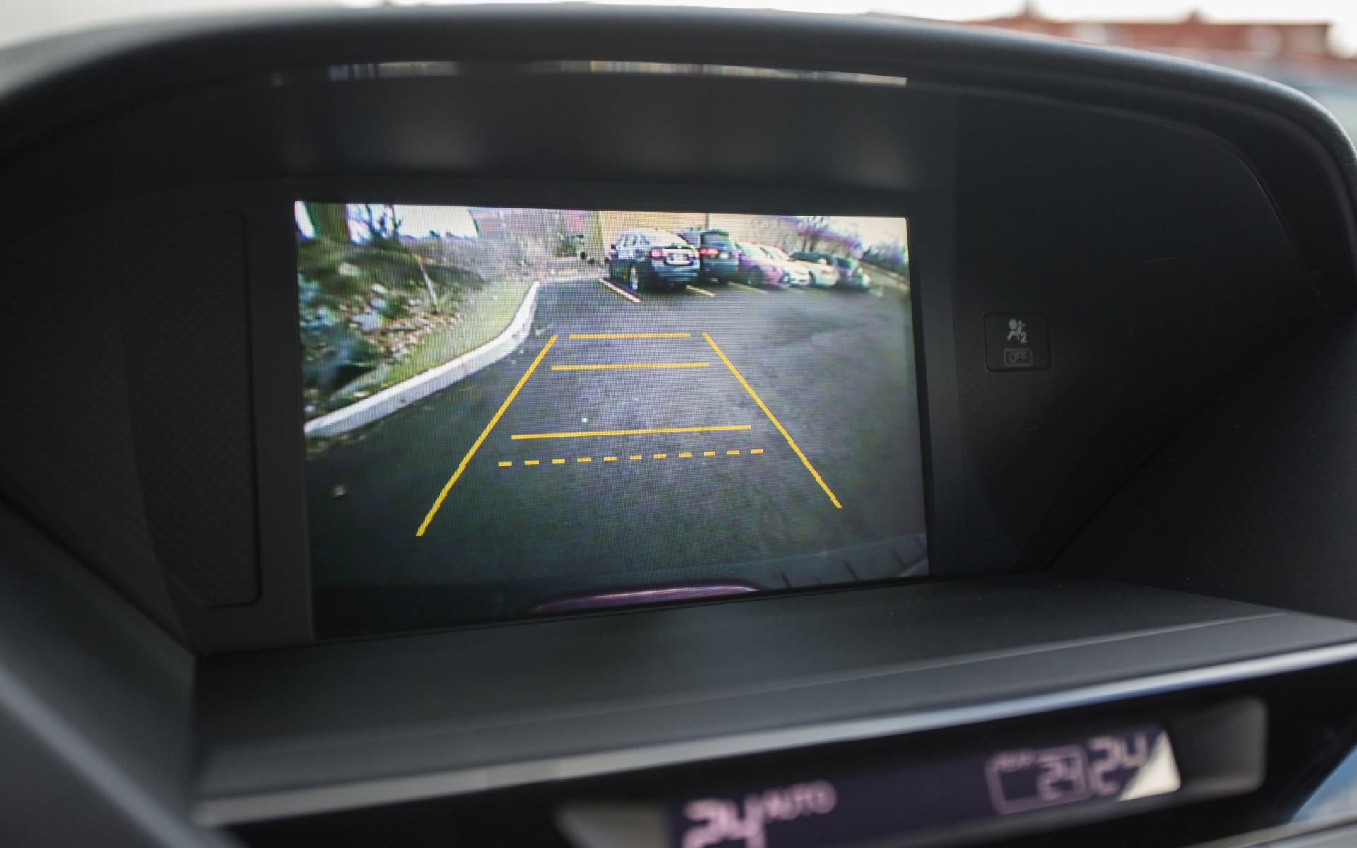 The rearview camera is practical and well located.