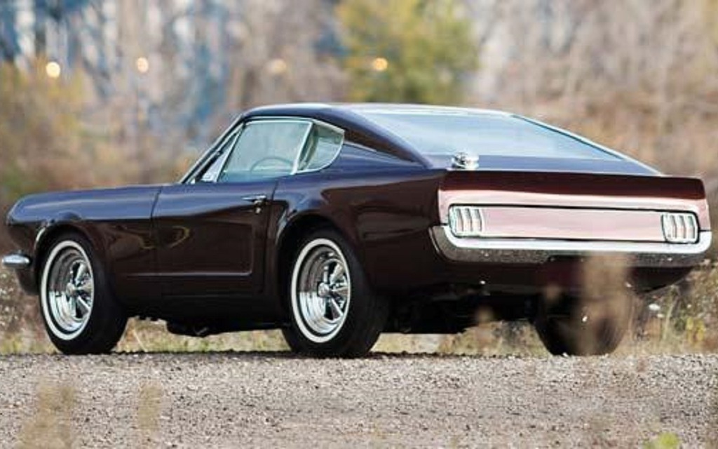 Ford Mustang «Shorty»