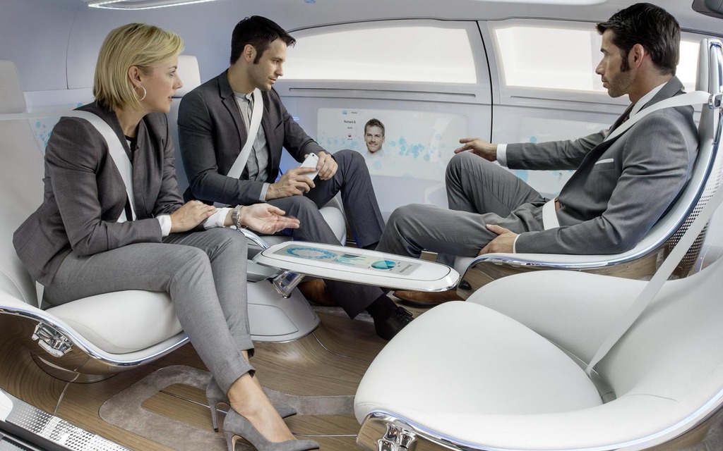 Mercedes-Benz F 015 Luxury In Motion Concept