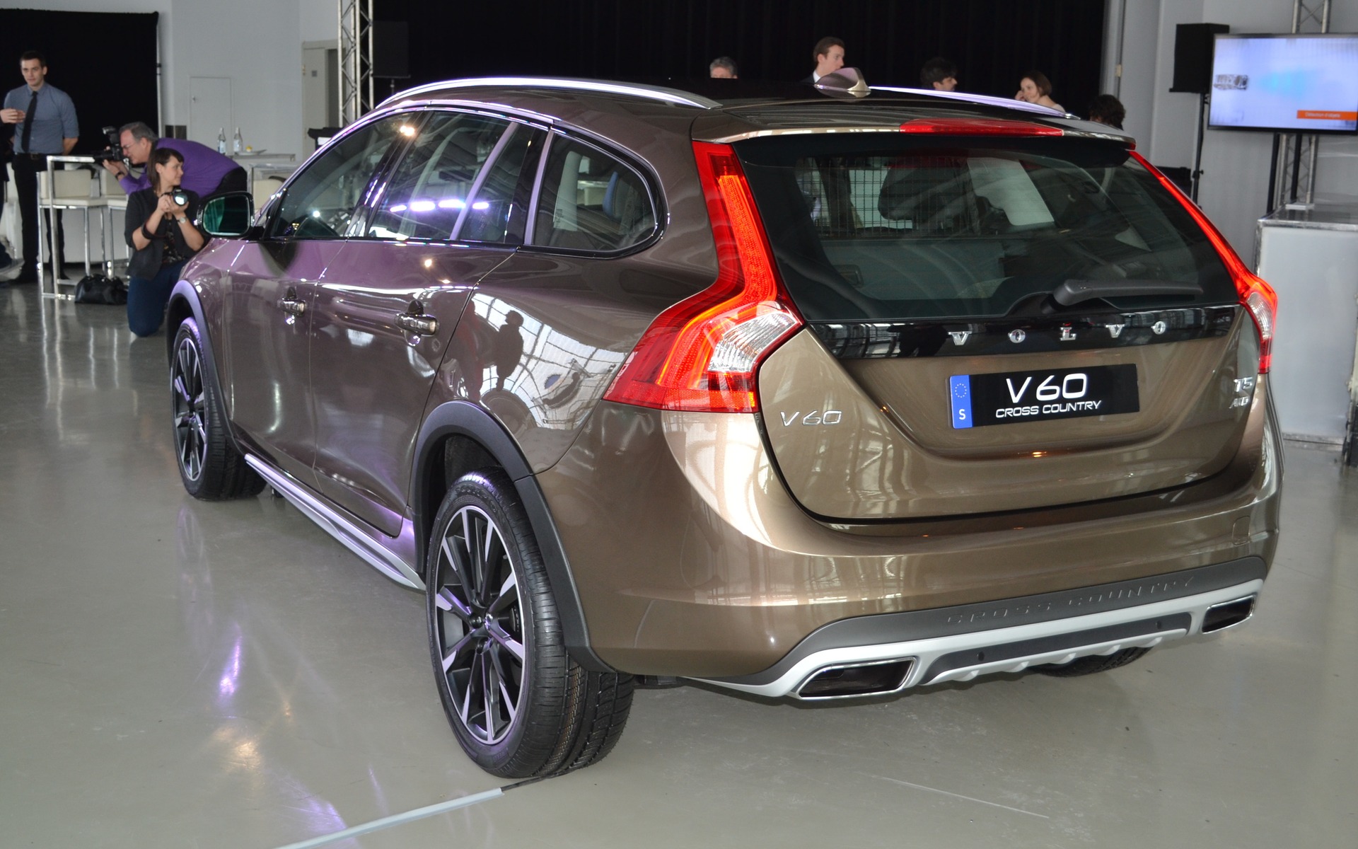 Volvo V60 Cross Country 2016