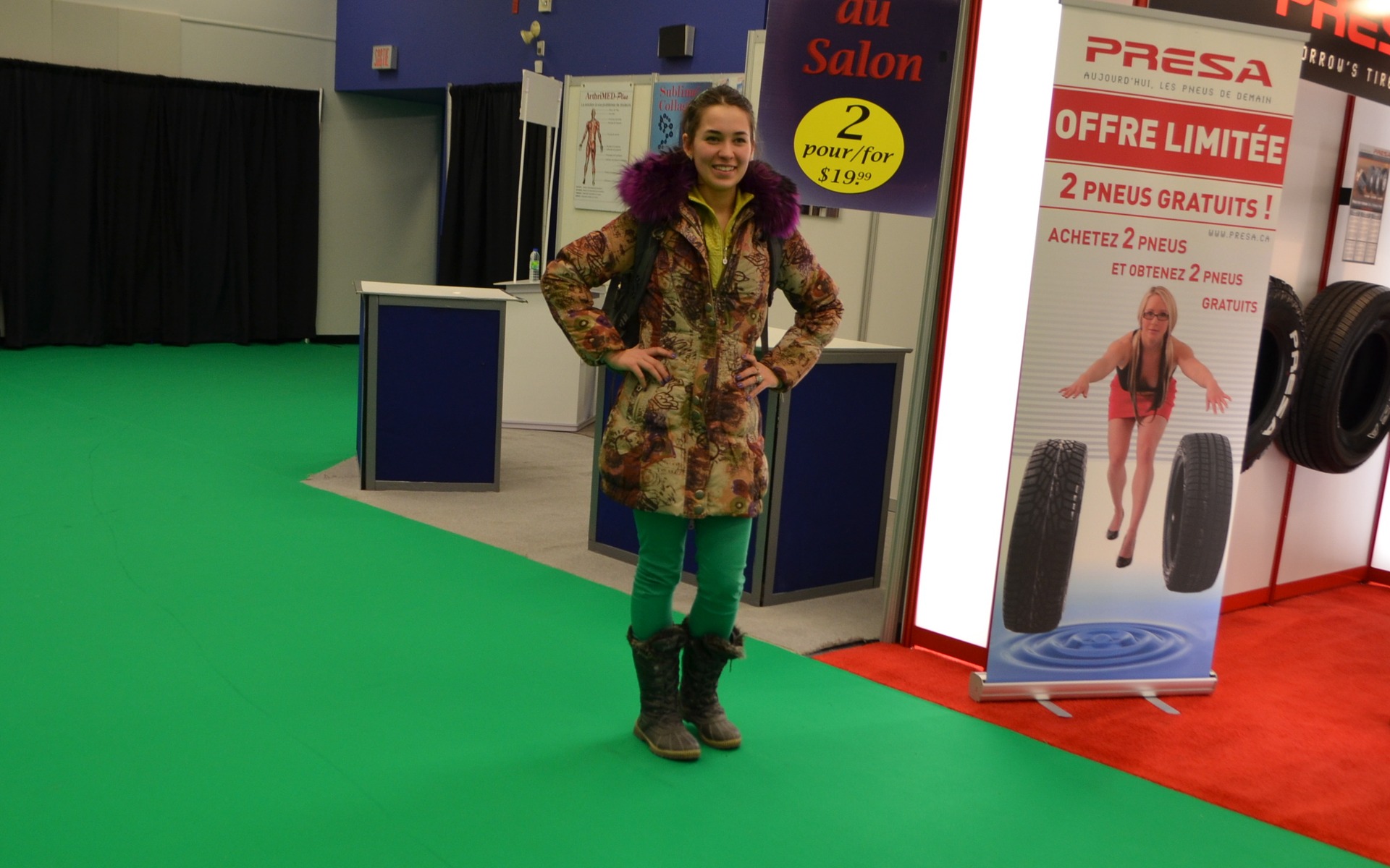 Raison #5: Pour voir des filles avec des pantalons couleur vert tapis