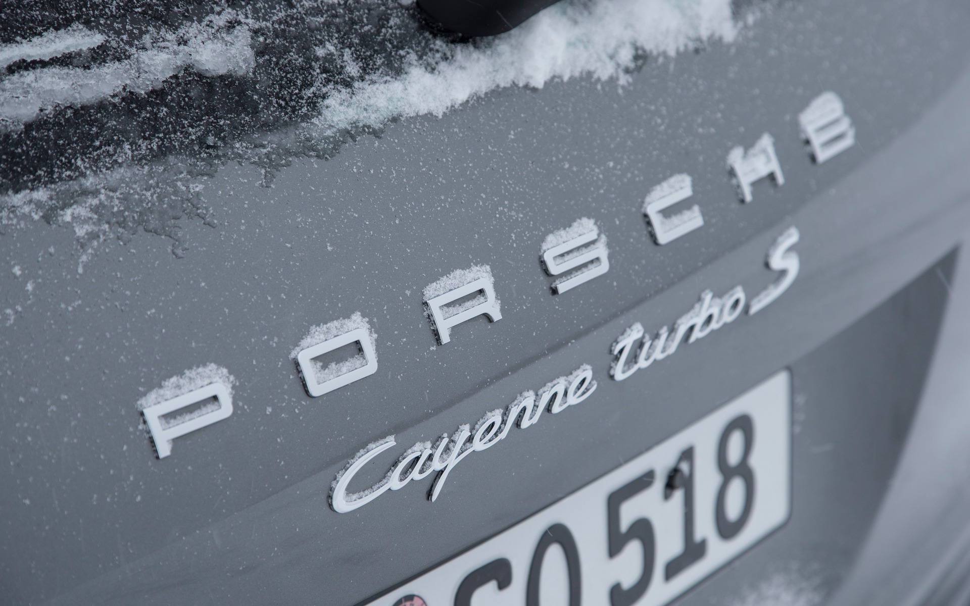 Porsche Cayenne Turbo S 2016 