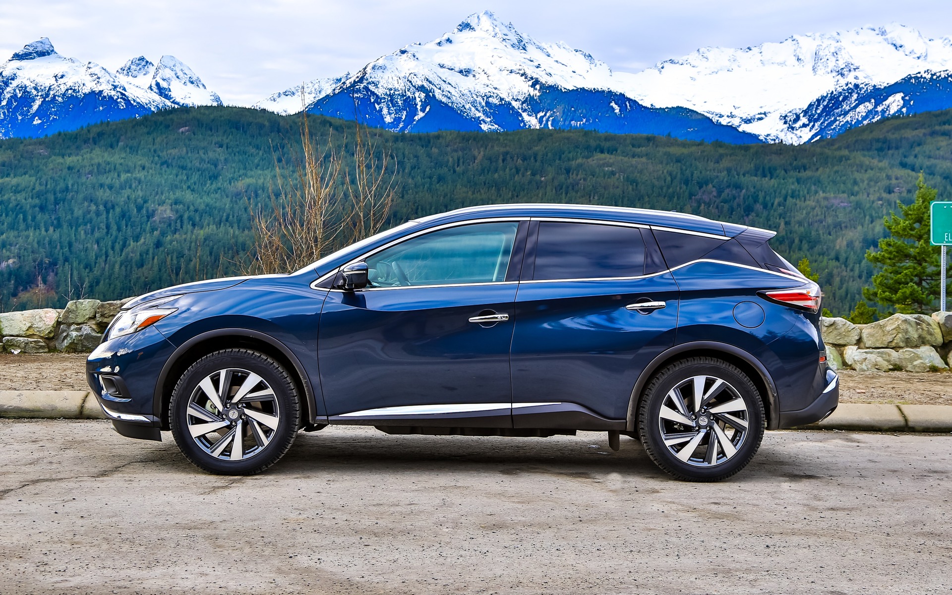 Kudos to Nissan for daring to create a distinctly different SUV.