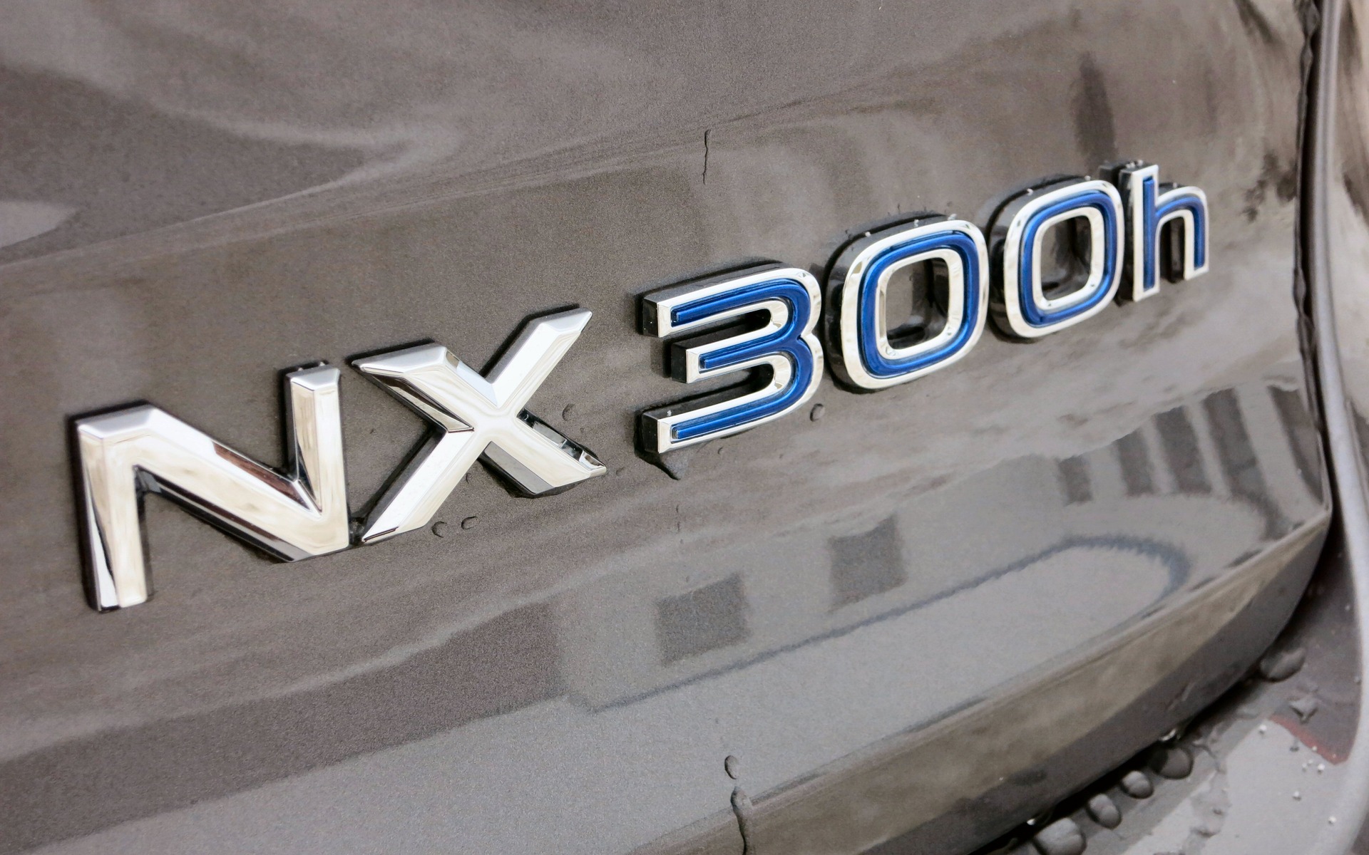 Cold weather saps the Lexus hybrid's efficiency.