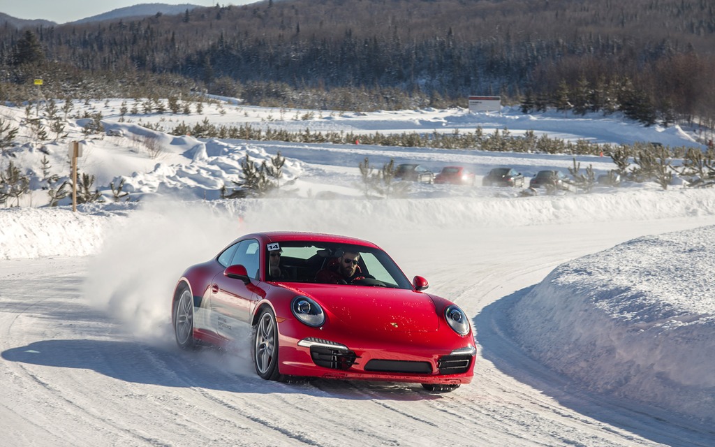 2015 Porsche Camp4 at the Mécaglisse circuit.